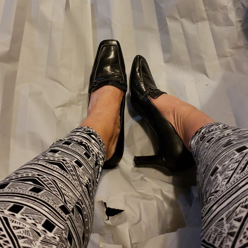 Very Cute Bandilino Witch Shoes
